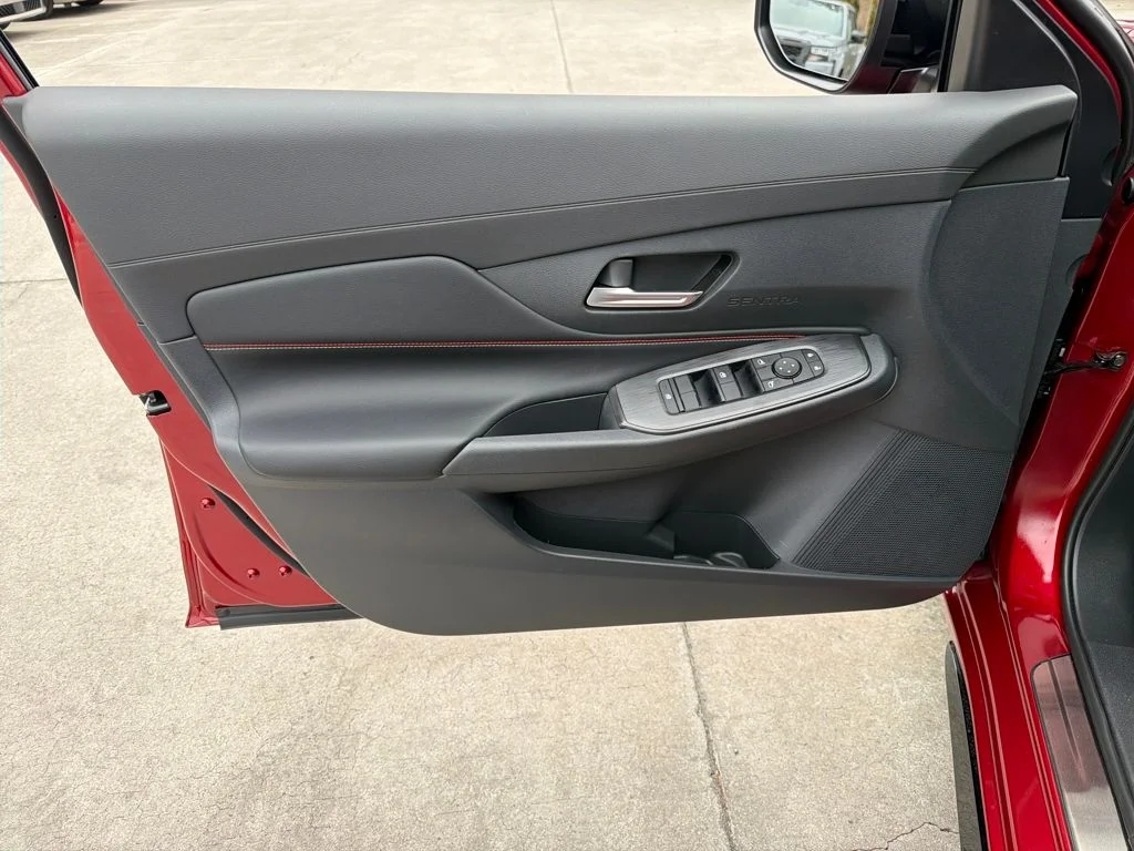 New 2026 Scarlet Ember Tintcoat Nissan SR image 16