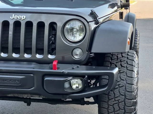 Used 2016 Gray Jeep Sport image 17