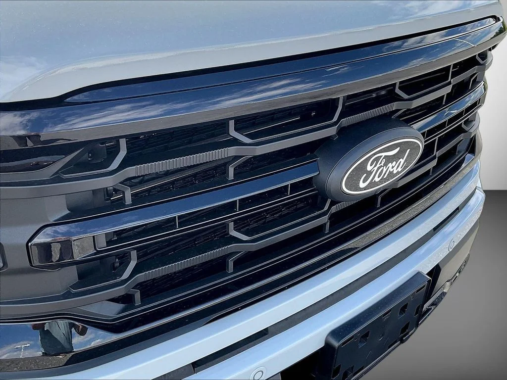 New 2026 Avalanche Ford XLT image 32