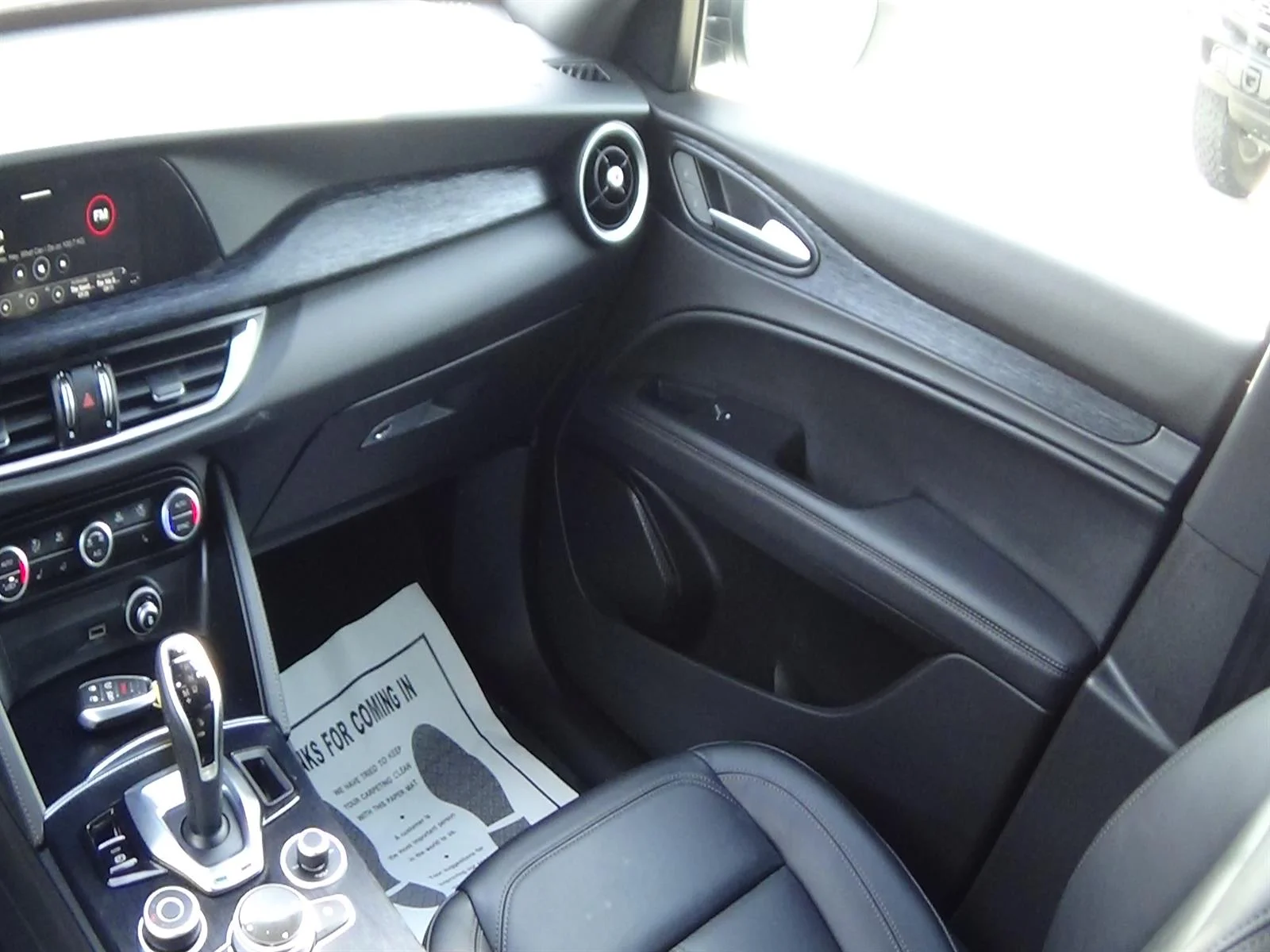 Used 2024 Milano White (pw1) Alfa Romeo Sprint image 15