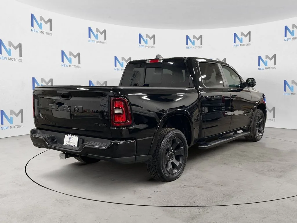 Used 2025 Diamond Black Ram Big Horn/Lone Star image 5