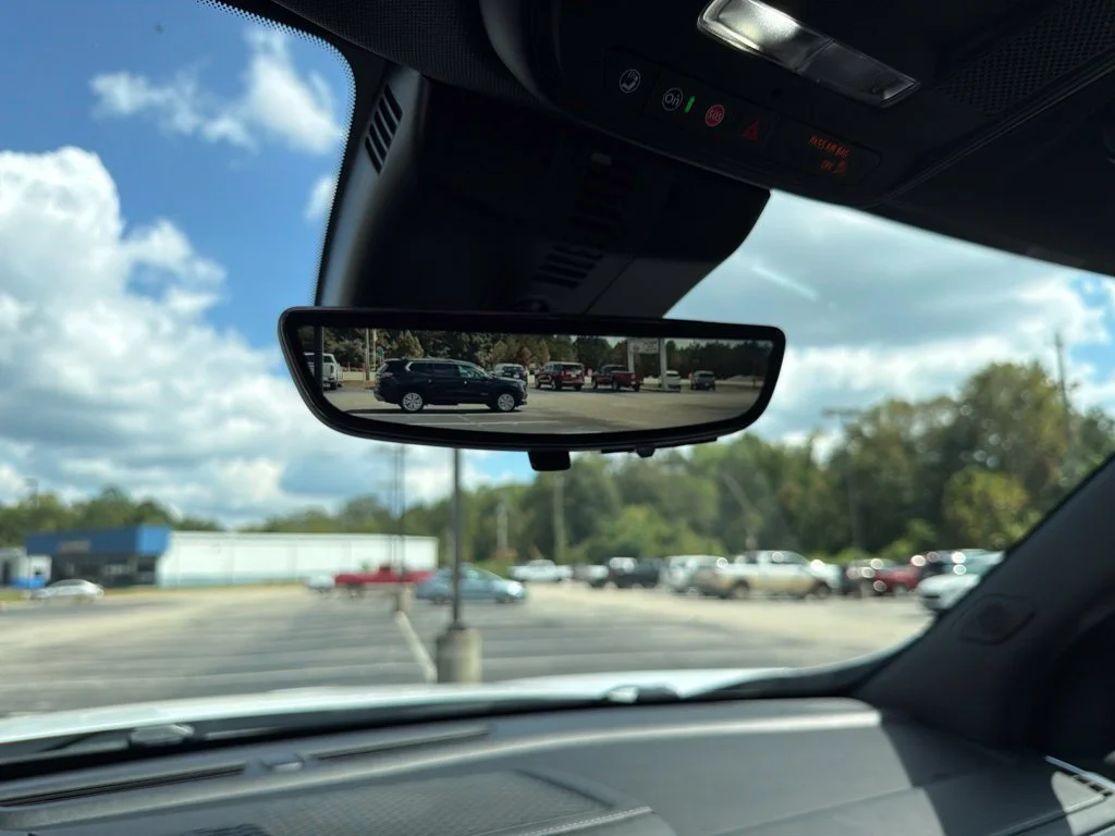 Used 2026 Summit White GMC Elevation image 28