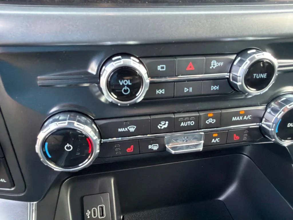 New 2026 Avalanche Ford XLT image 16