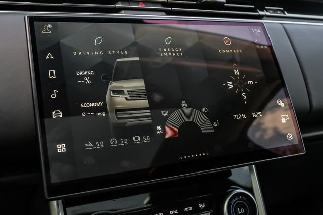 Used 2022 Gray Land Rover First Edition image 39