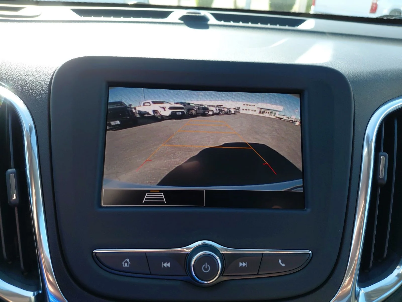 Used 2024 White Chevrolet LT image 41