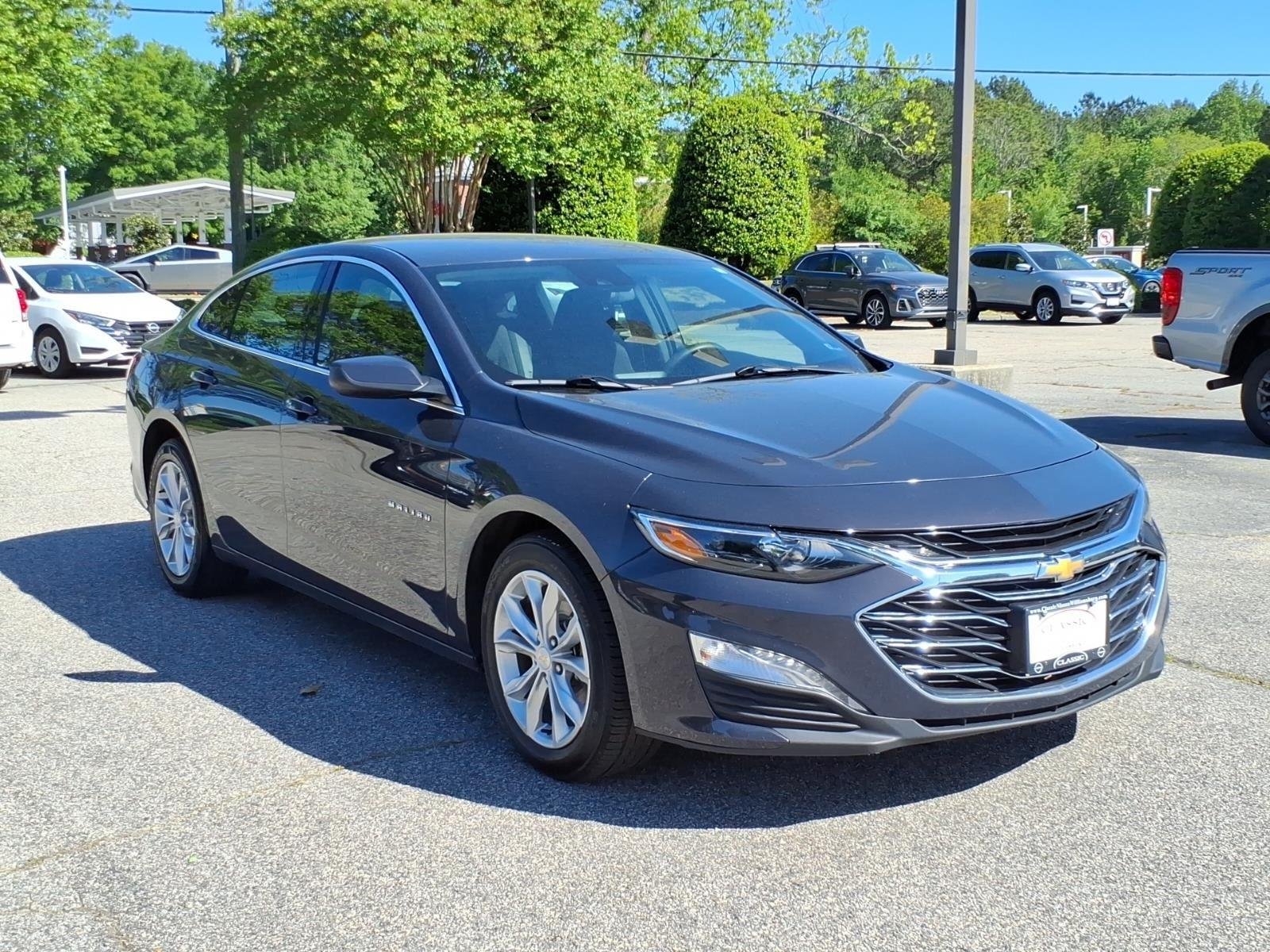 Used 2025 Night Shade Metallic Chevrolet LT image 5