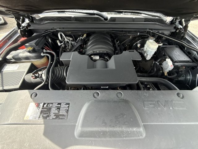 Used 2019 Gray GMC Denali image 28