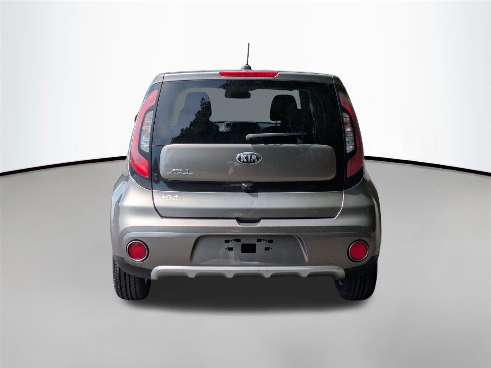 Used 2018 Titanium Gray Kia + image 4
