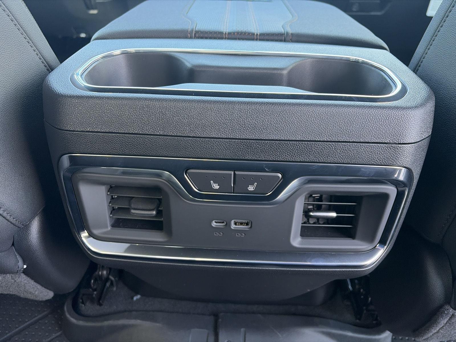 2026 Chevrolet Silverado 3500 HD High Country - Photo 20
