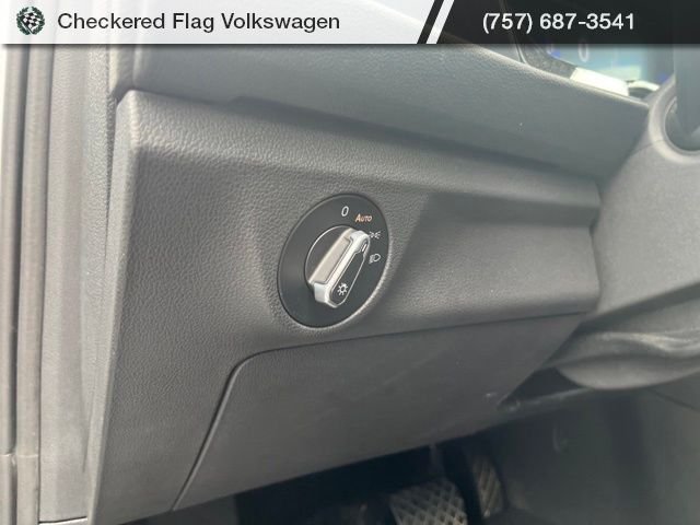 Used 2023 Pyrite Silver Metallic Volkswagen 1.5T SE image 17