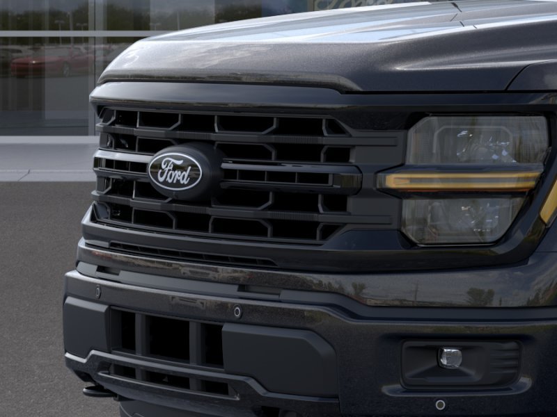 New 2026 Agate Black Metallic Ford XLT image 17