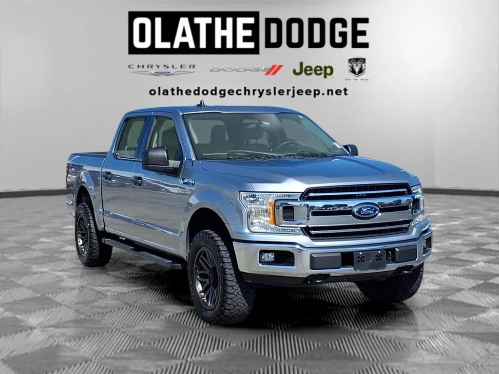 Used 2020 Silver Ford XLT image 33