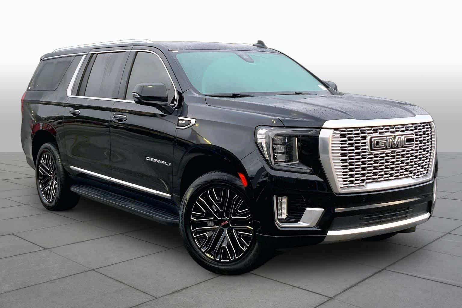 Used 2021 Onyx Black GMC Denali image 3