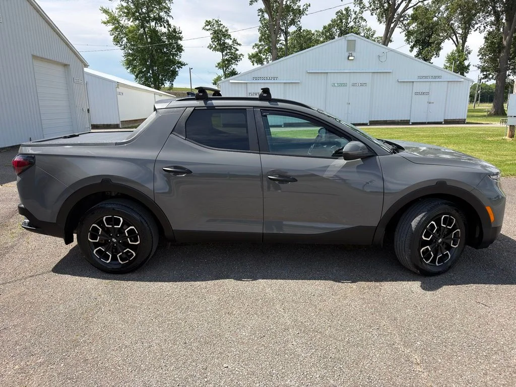 Used 2023 Gray Hyundai SEL image 14