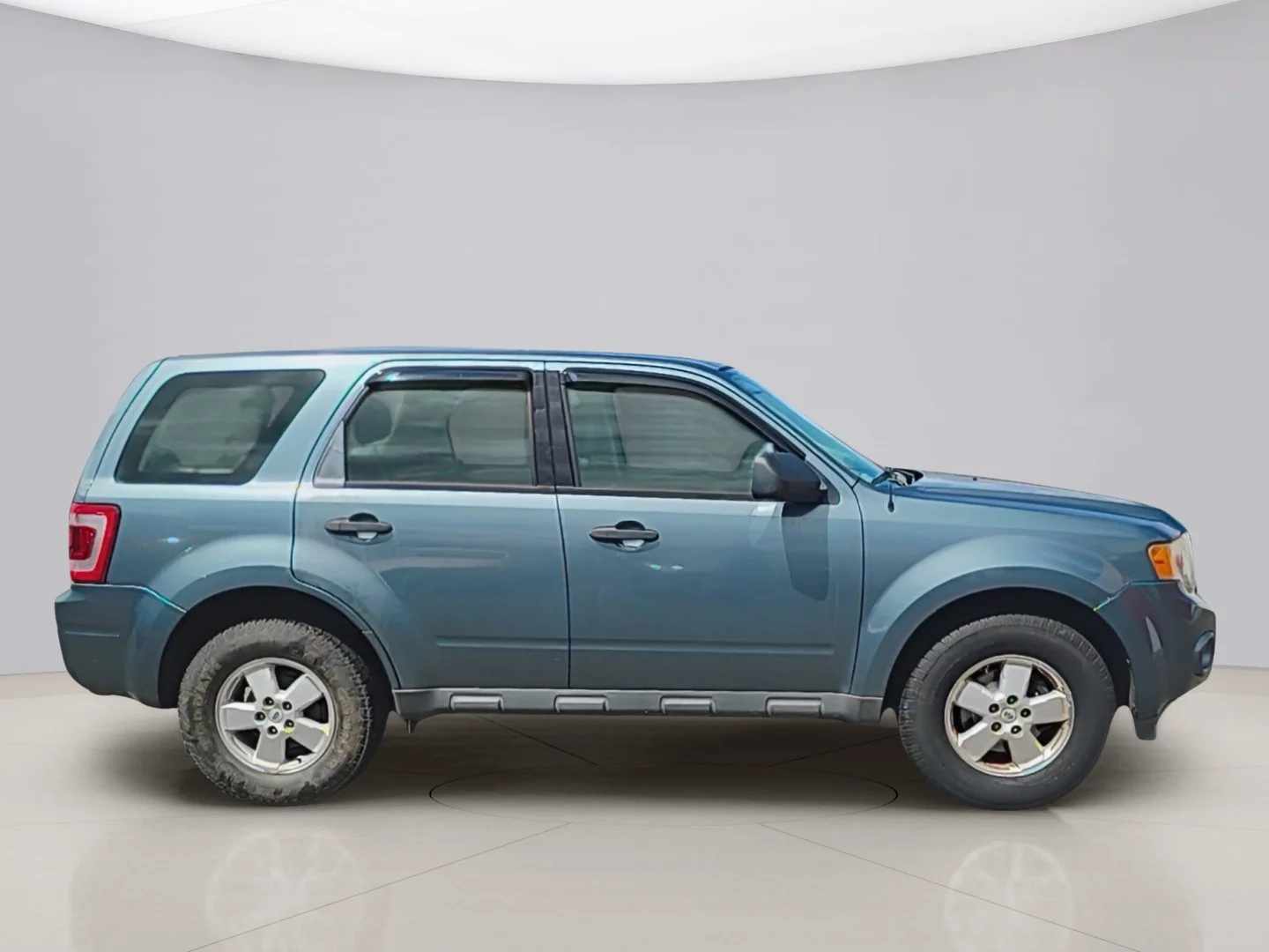 Used 2012 Blue Ford XLS image 6