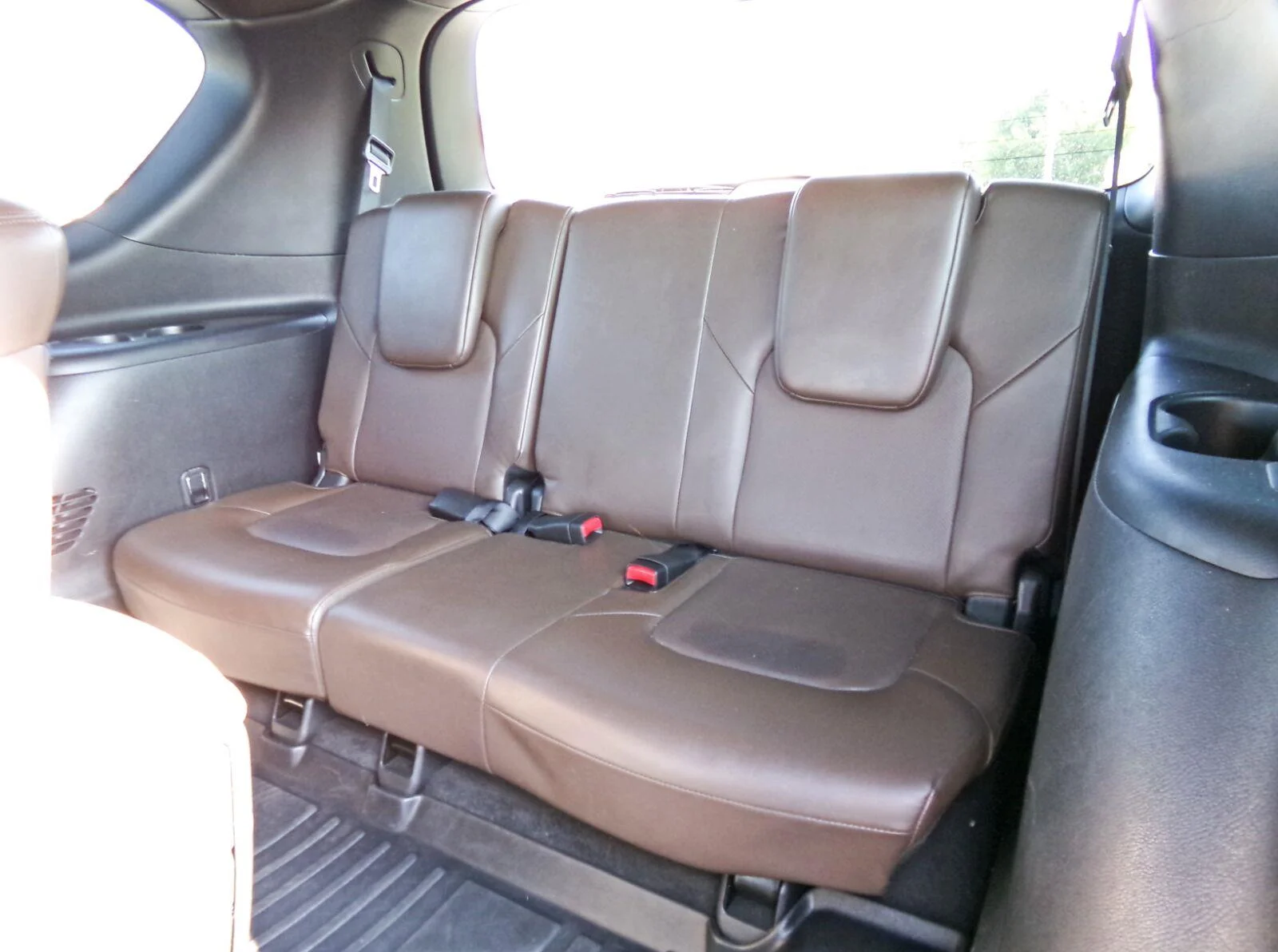Used 2022 Gun Metallic Nissan Platinum image 15