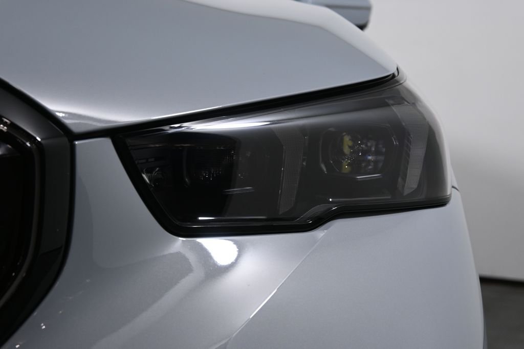 New 2027 Gray Metallic BMW 530i xDrive image 11