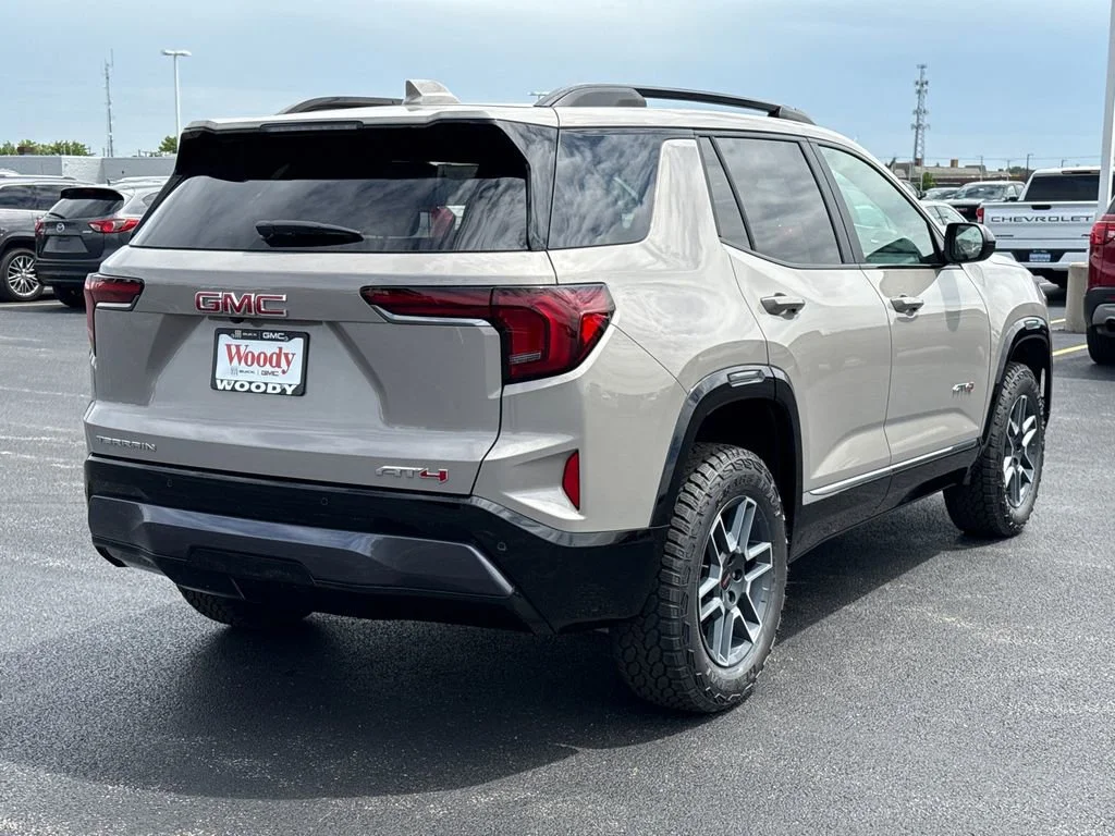 2026 GMC Terrain AT4 - Photo 10