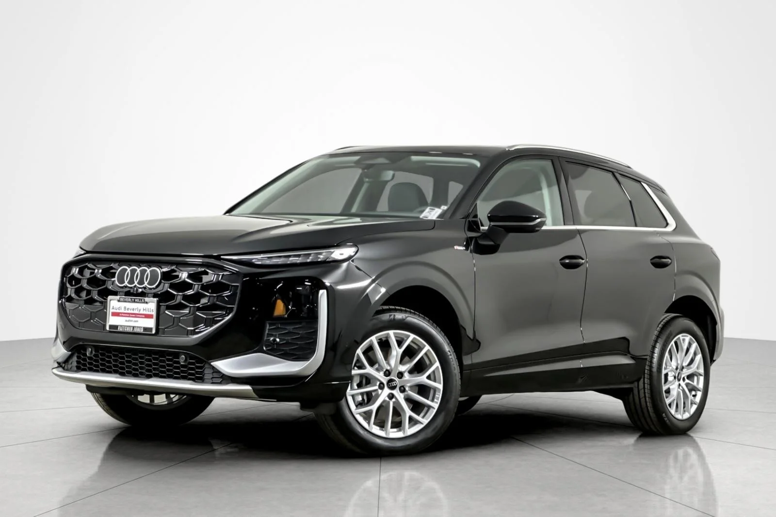 2026 Audi Q3 S line quattro's photo