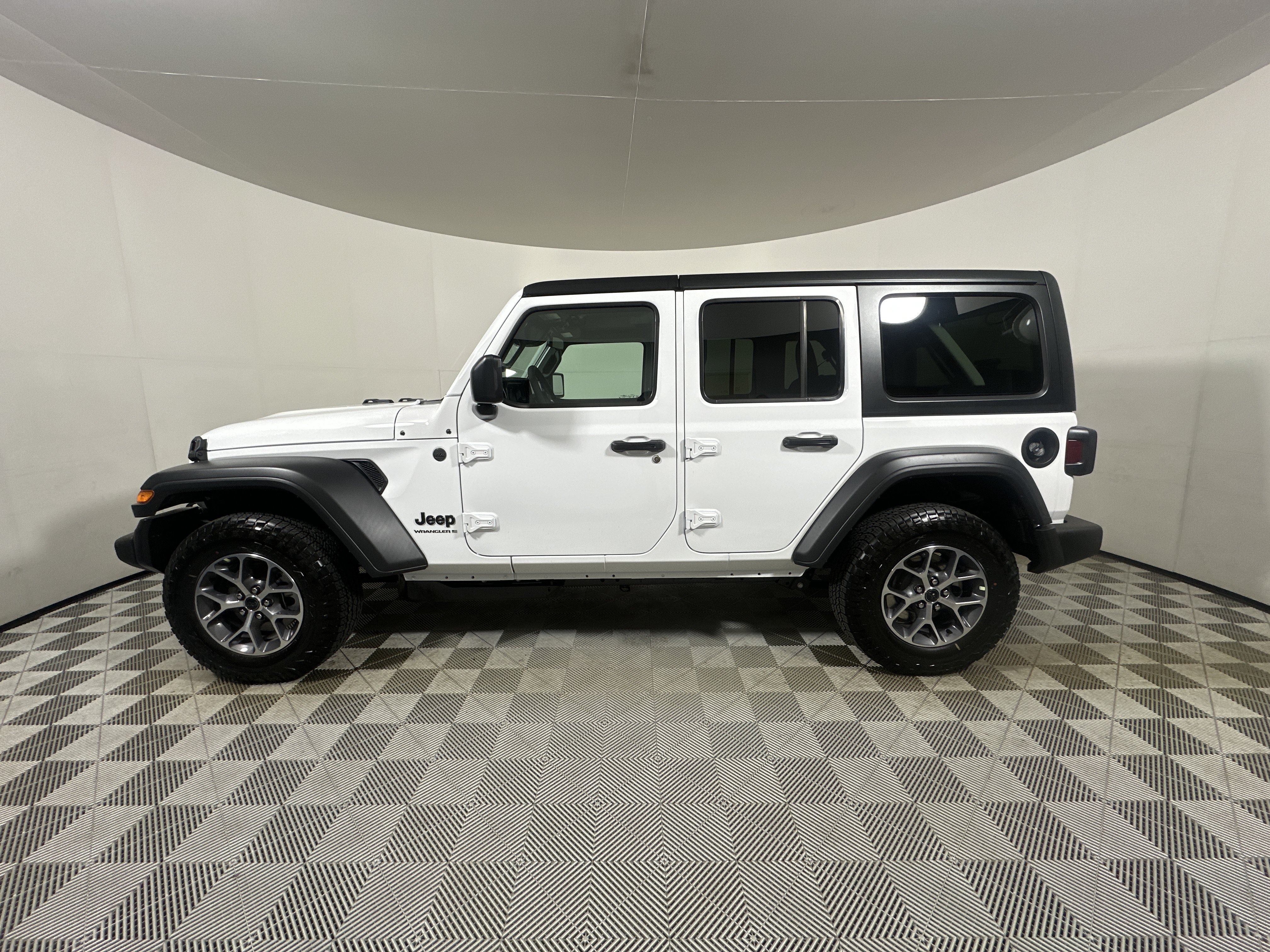 New 2026 Bright White Clearcoat Jeep Sport S image 4