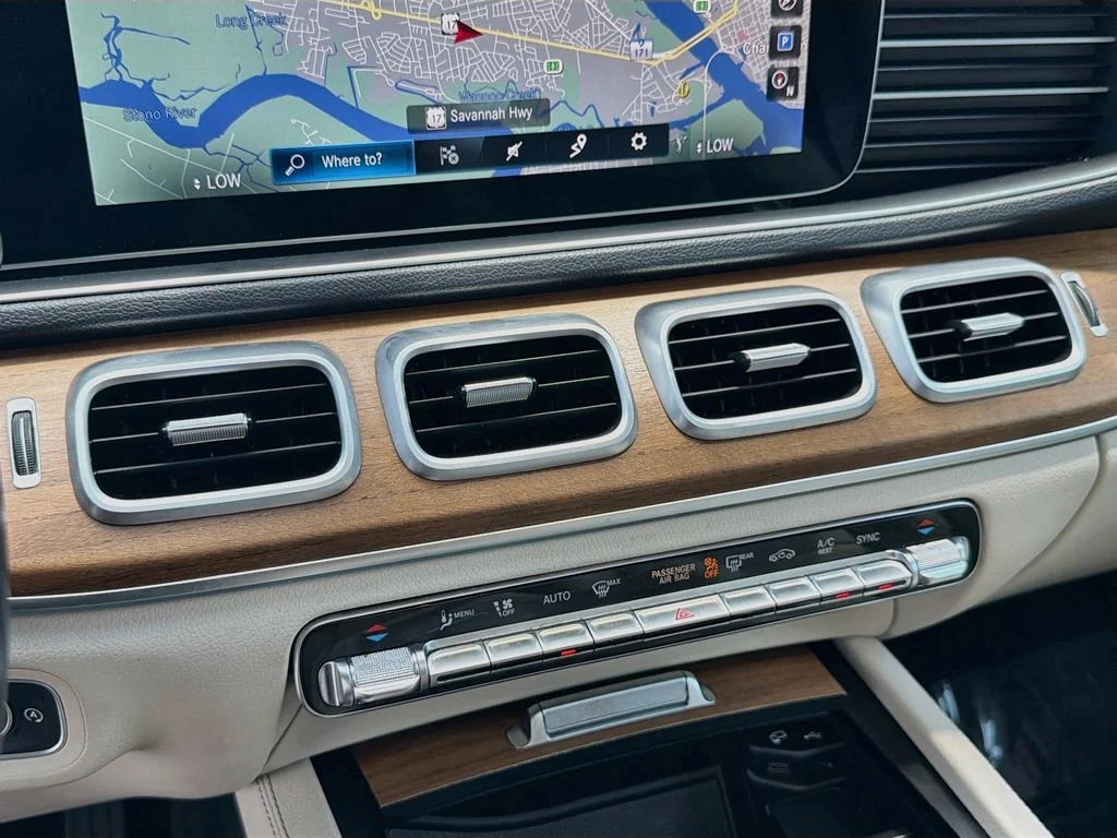 Used 2022 White Mercedes-Benz GLE 350 image 16