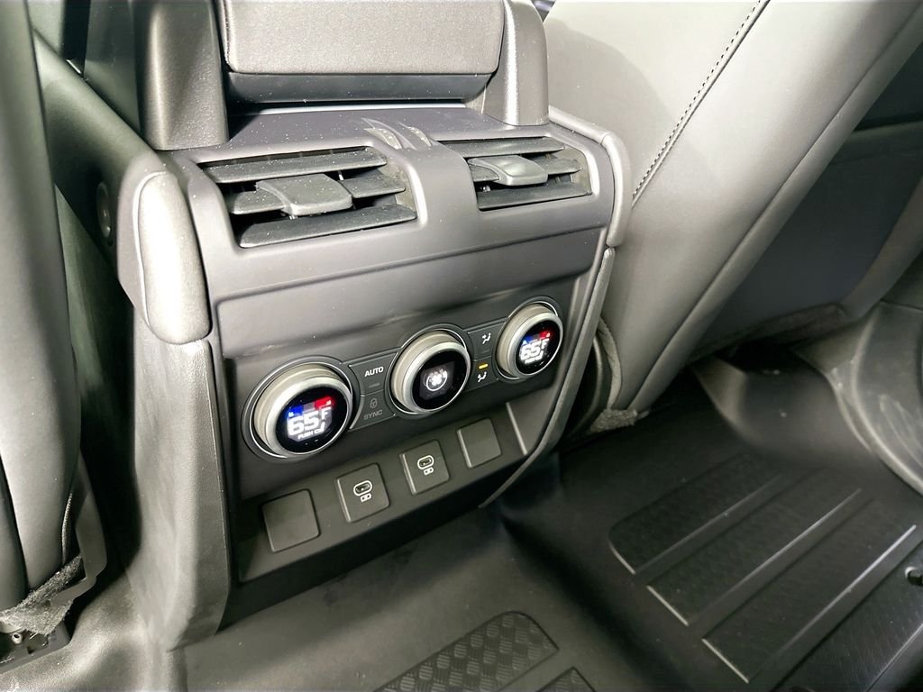 Certified Used 2025 Fuji White Land Rover S image 26