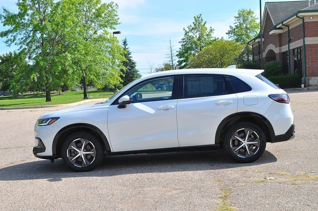 Used 2024  Honda EX-L image 6