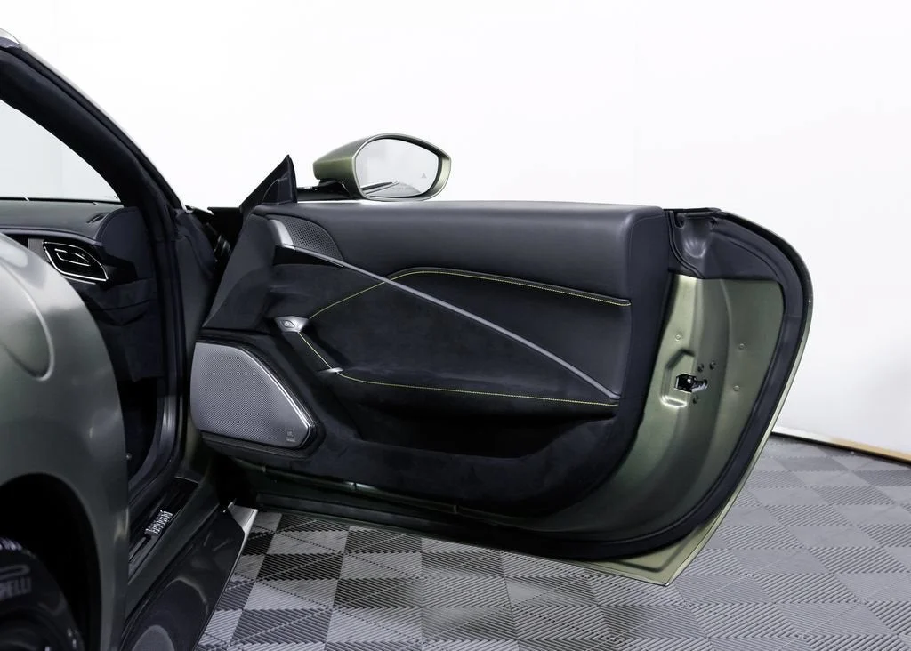 Certified Used 2024 Verde Masoni Opaco Ferrari Base image 32