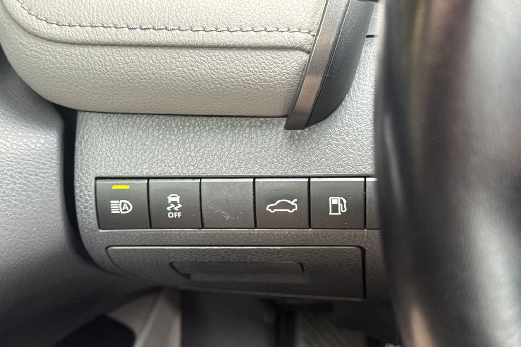 Certified Used 2018 Gray Toyota SE image 31