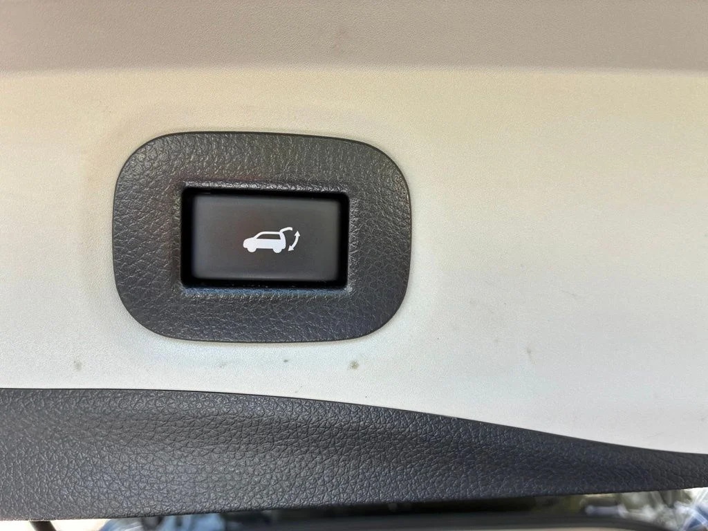 Certified Used 2017 Black Nissan SL image 14