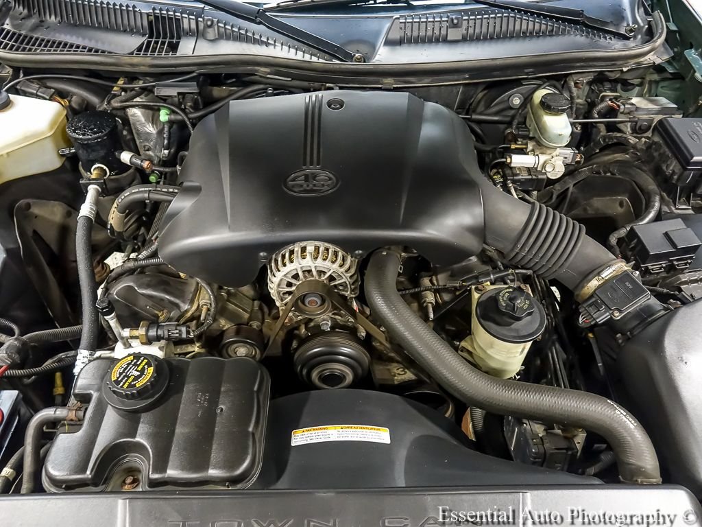 Used 1999  Lincoln Signature image 25
