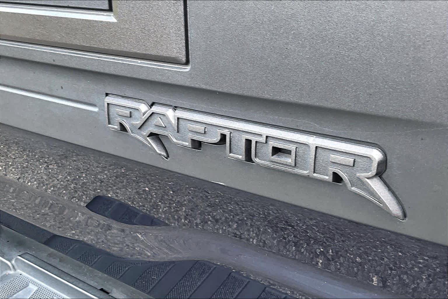 Used 2022 Antimatter Blue Metallic Ford Raptor image 10