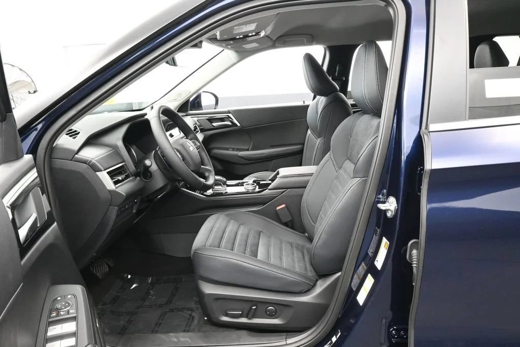 New 2026 Blue Metallic Mitsubishi SE 1.5T 2WD image 11