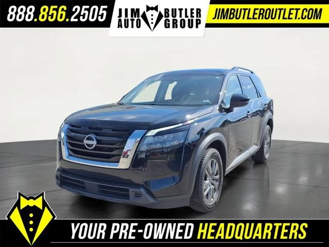 Used 2024  Nissan SV image 1