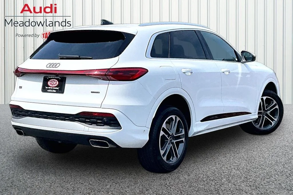 Used 2025 White Audi 2.0T Premium image 6