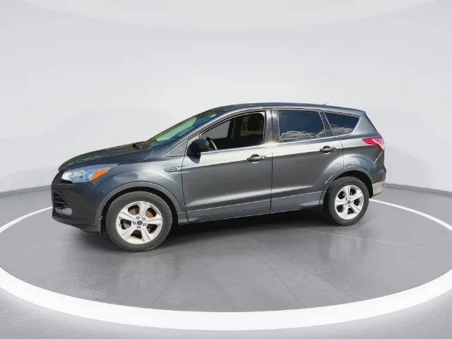 Used 2015  Ford SE image 5