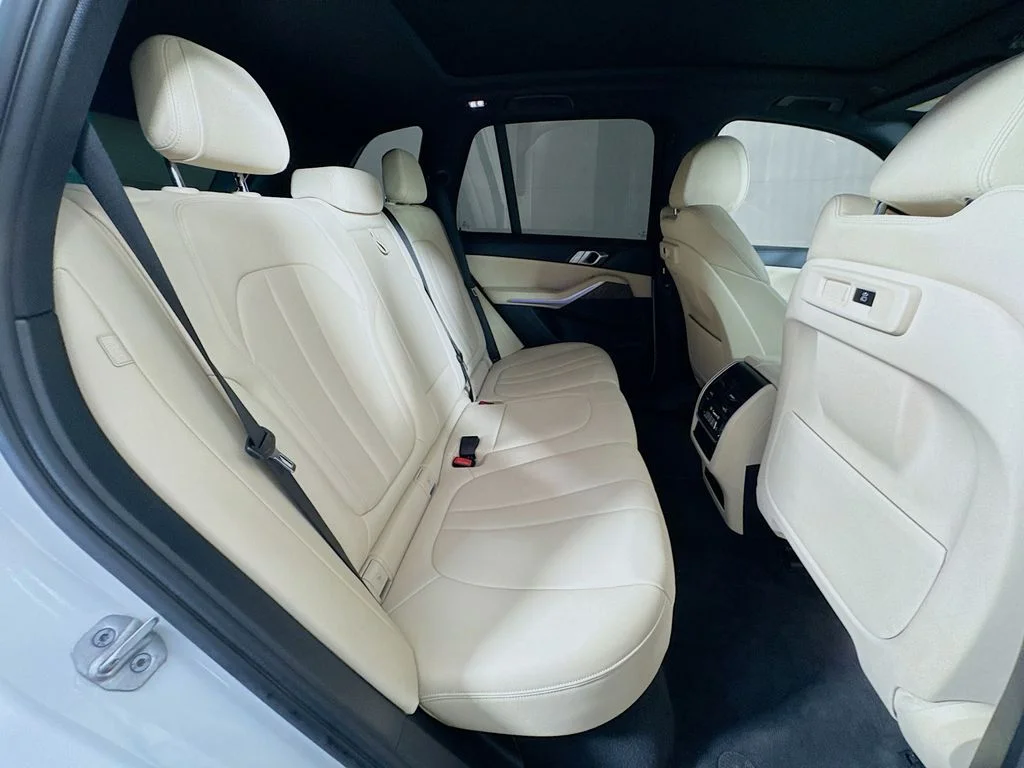 2021 BMW X5 40i - Photo 37
