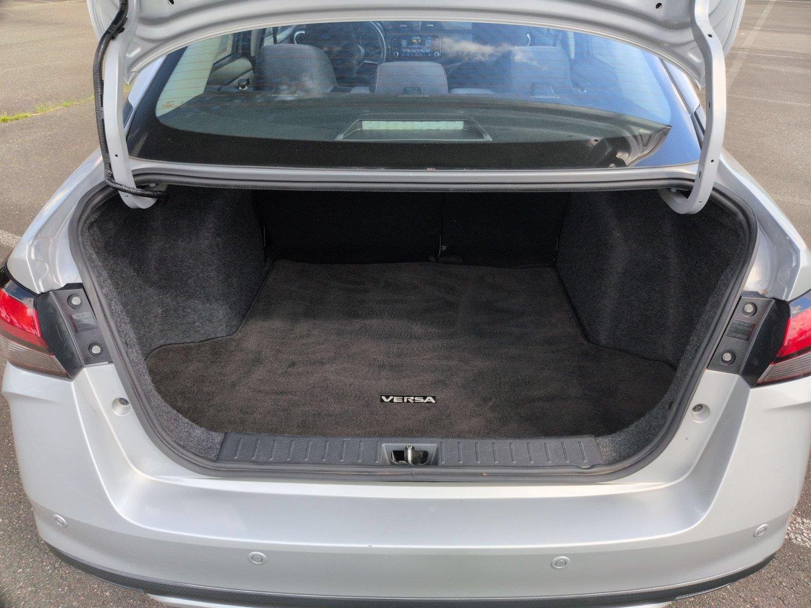 Used 2024 Brilliant Silver Metallic Nissan SR image 34