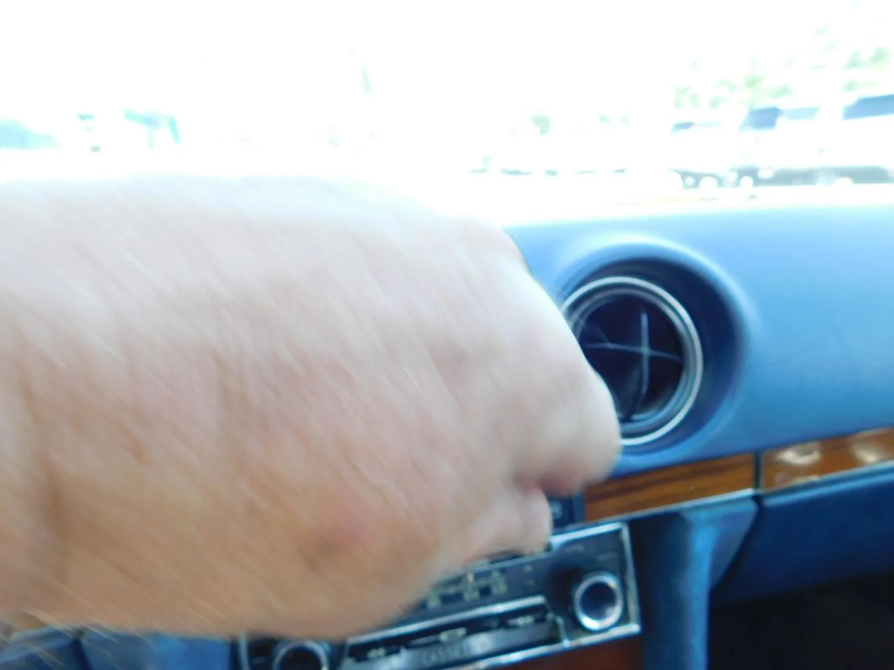 Used 1980 White Mercedes-Benz Convertible image 23