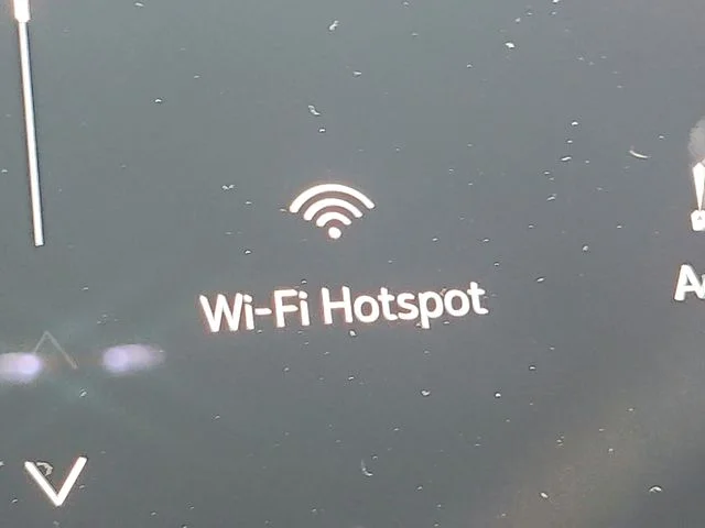 Used 2025 White GMC Denali image 33