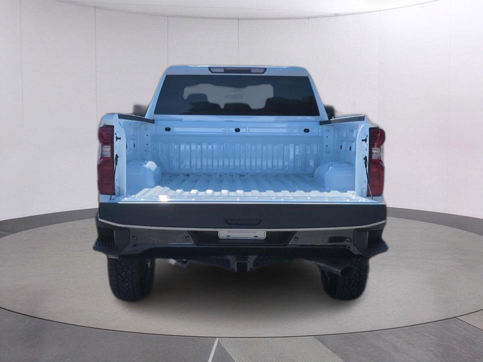 New 2026 Summit White Chevrolet Custom image 3