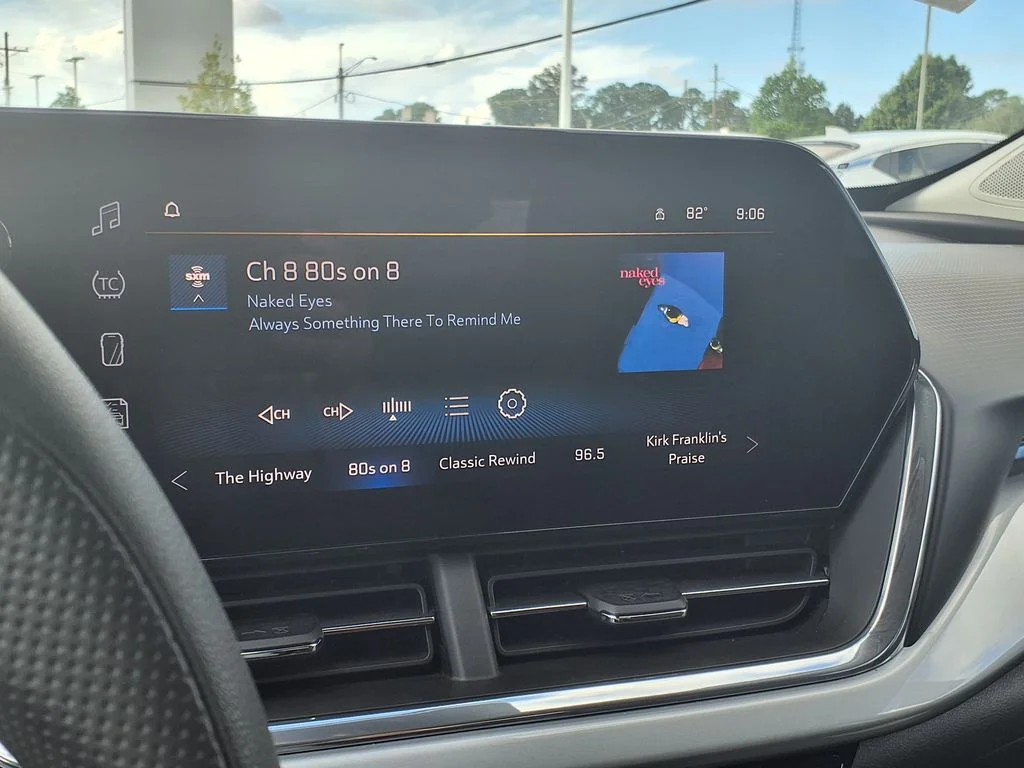 Used 2025 Gray Chevrolet LT image 31