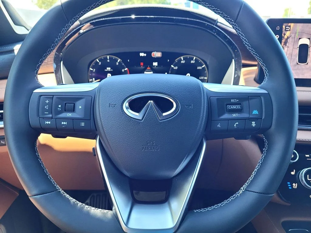 New 2026 White / Black INFINITI Autograph AWD image 10