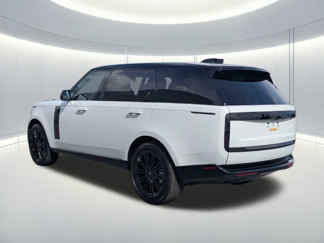 New 2027 White Land Rover SE image 4