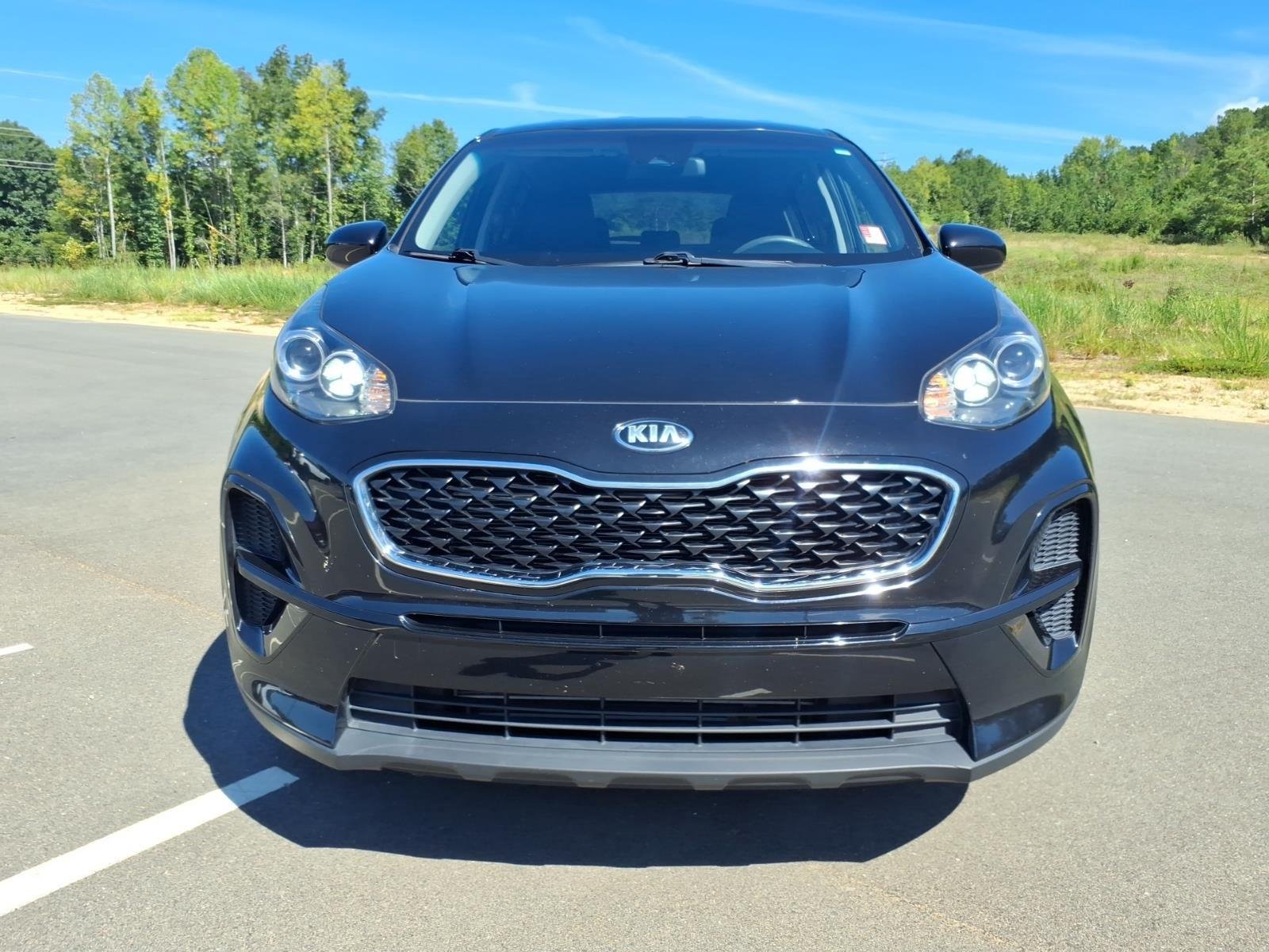 Used 2022 Black Cherry Kia LX image 13