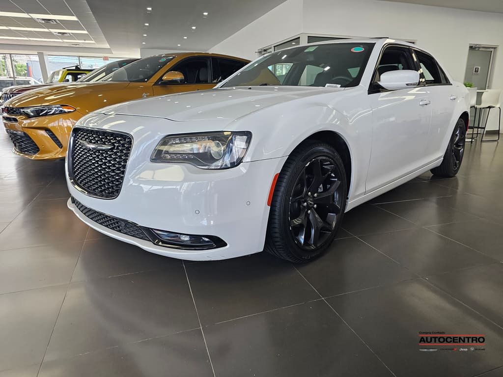 2022 Chrysler 300 S