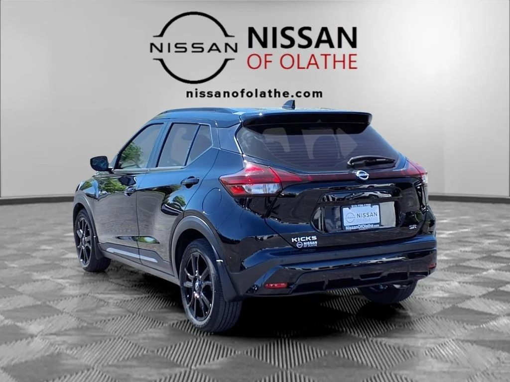Used 2023 Black Nissan SR image 3
