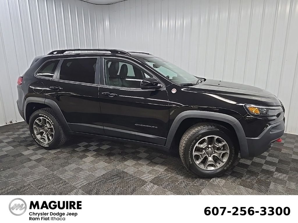 Used 2022 Black Jeep Trailhawk image 1