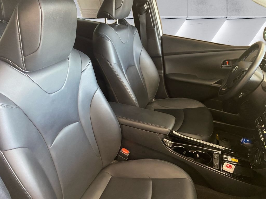 Used 2022 Beige Toyota XLE image 14