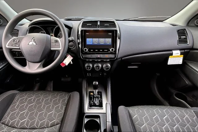 New 2026 Red Mitsubishi 2.0 ES image 5